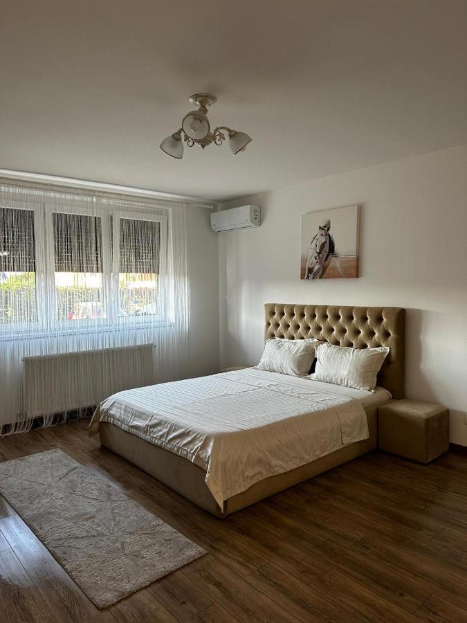 Anastasia Apartament Lägenhet Oradea Exteriör bild
