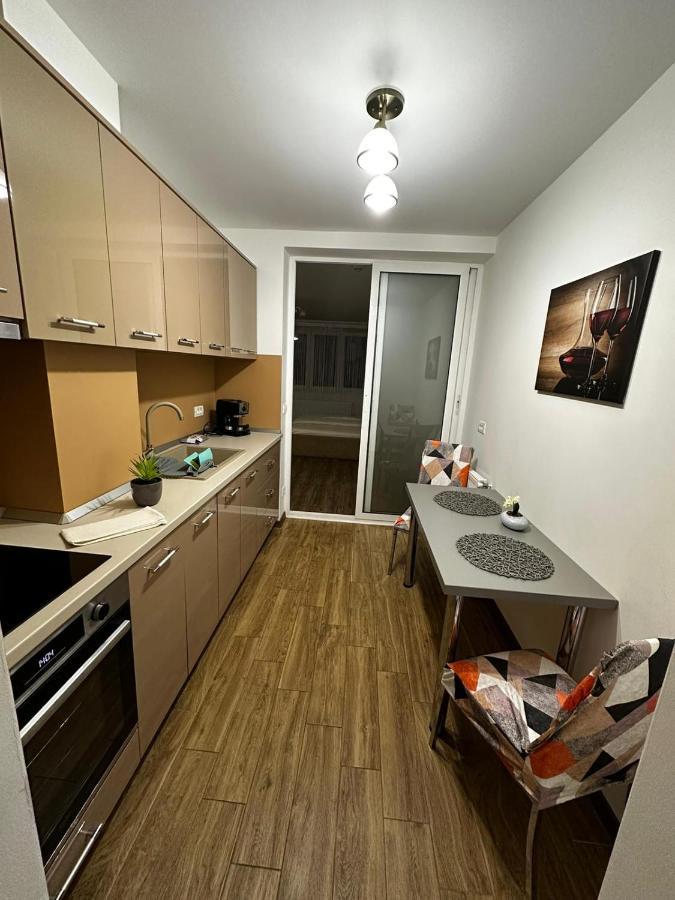 Anastasia Apartament Lägenhet Oradea Exteriör bild